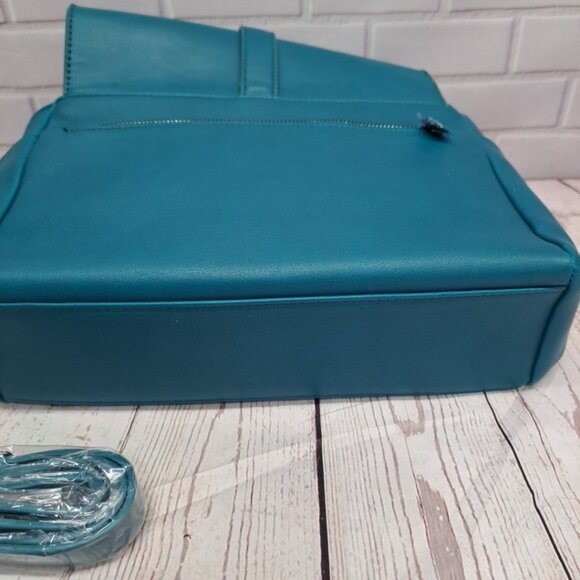 Damsel in Defense Janie's Gotta Concealed Bag & Breakaway Braid Keychain NWT - Picture 9 of 9